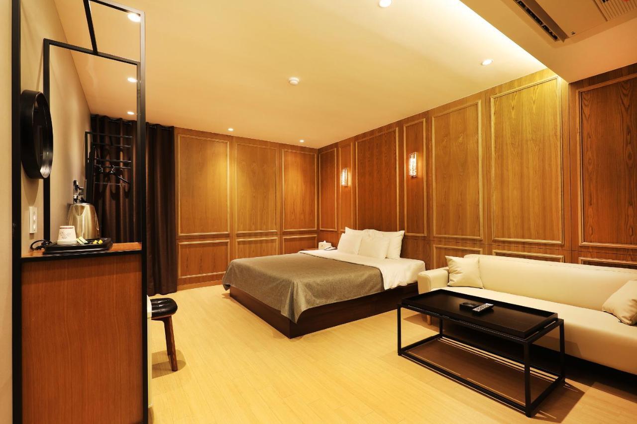 Gloria Hotel ซองนัม ภายนอก รูปภาพ